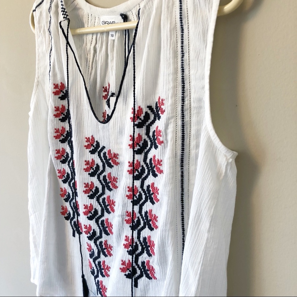 GRABdenim | Embroidered flowy cotton tassel tank - Picture 3 of 8